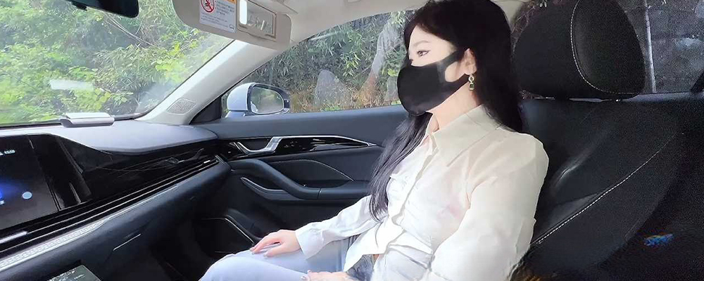 山林野战激情实录   推特萌崽儿穿着性感的红边黑丝 在后座上被无套抽插直至潮喷