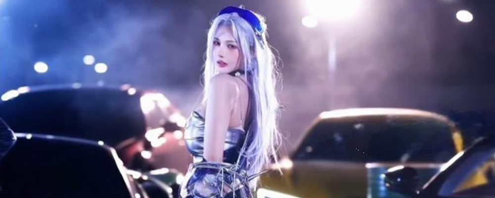 PMV混剪网红野生小雪 化身黑丝女神全裸展示曼妙酮体 自慰揉奶满足你的性欲神经 