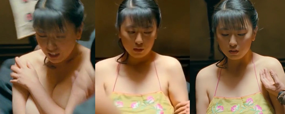 让子弹飞未删减版流出香艳气氛拉满 巨乳女神赵铭荧幕前露出豪乳 轻轻一晃就让人心动不已 