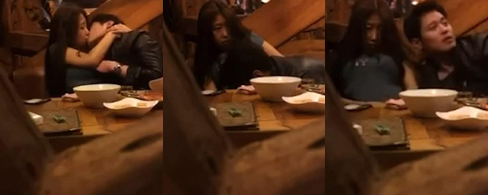 高颜值情侣餐厅内疯狂整活 男友上头趴下舔穴被老板抓包 性爱视频流出记录两人淫乱时刻